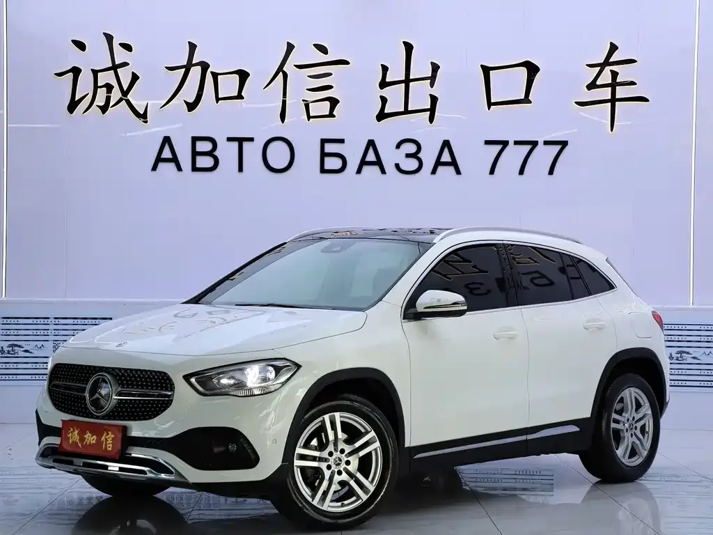 Mercedes-Benz GLA — фото 1