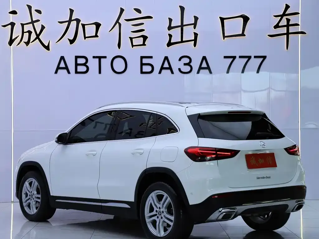 Mercedes-Benz GLA — фото 10