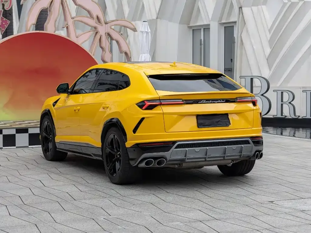 Lamborghini Urus — фото 3