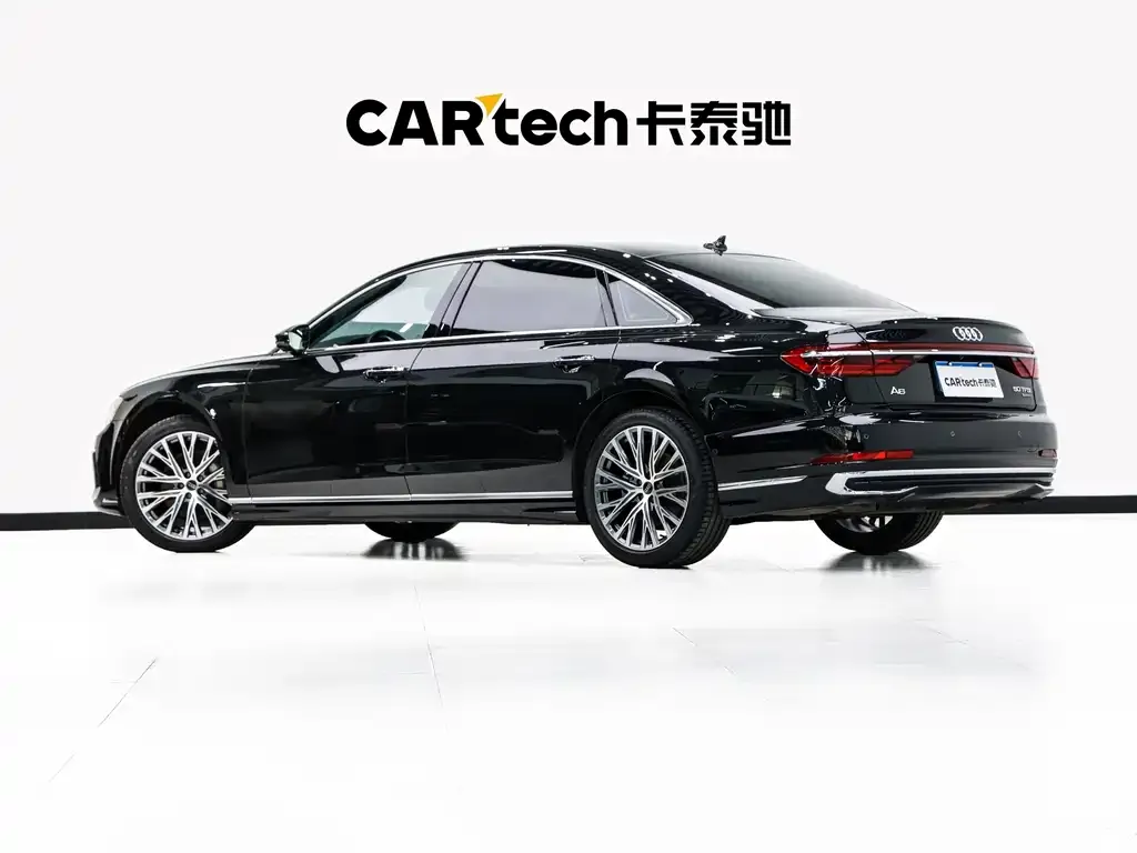 Audi A8 — фото 10