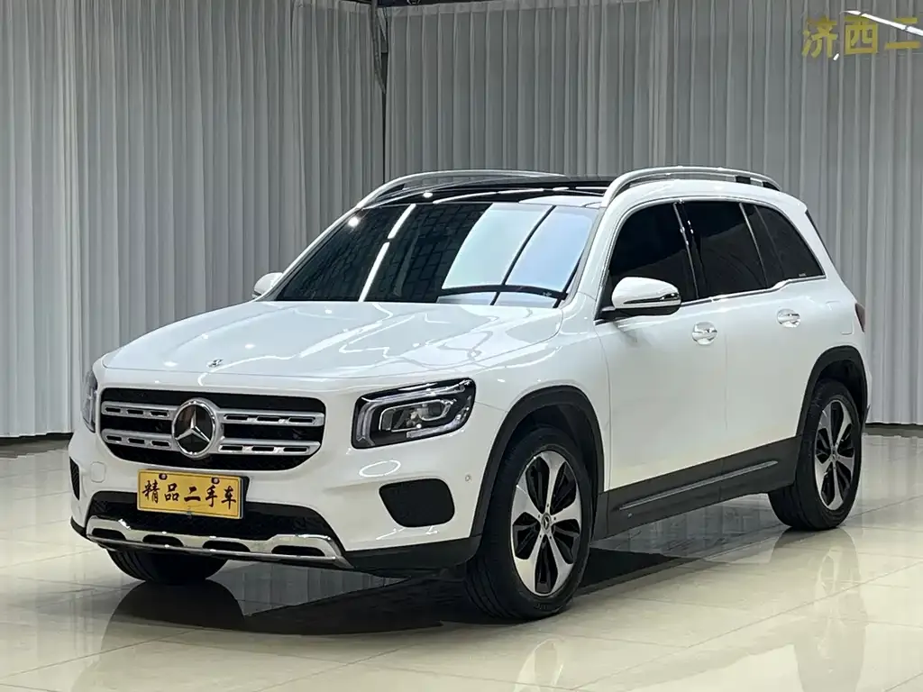 Mercedes-Benz GLB — фото 1