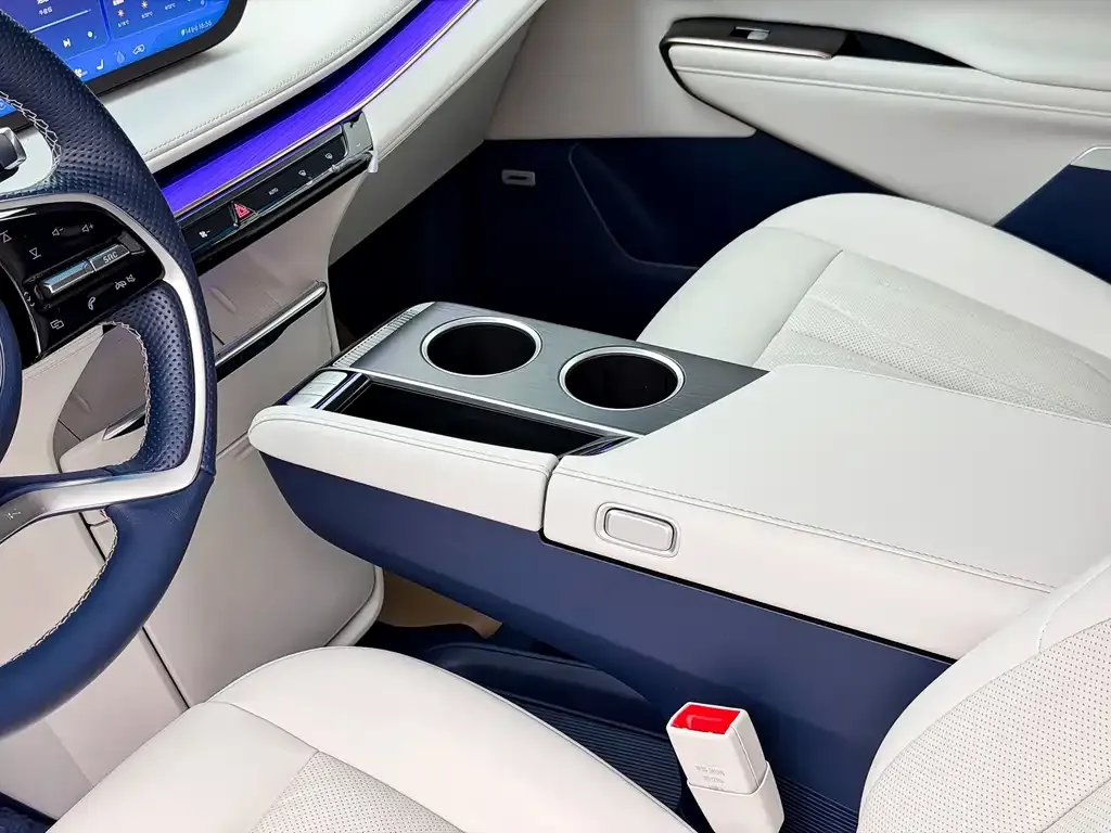 Buick GL8 Hybrid — фото 8