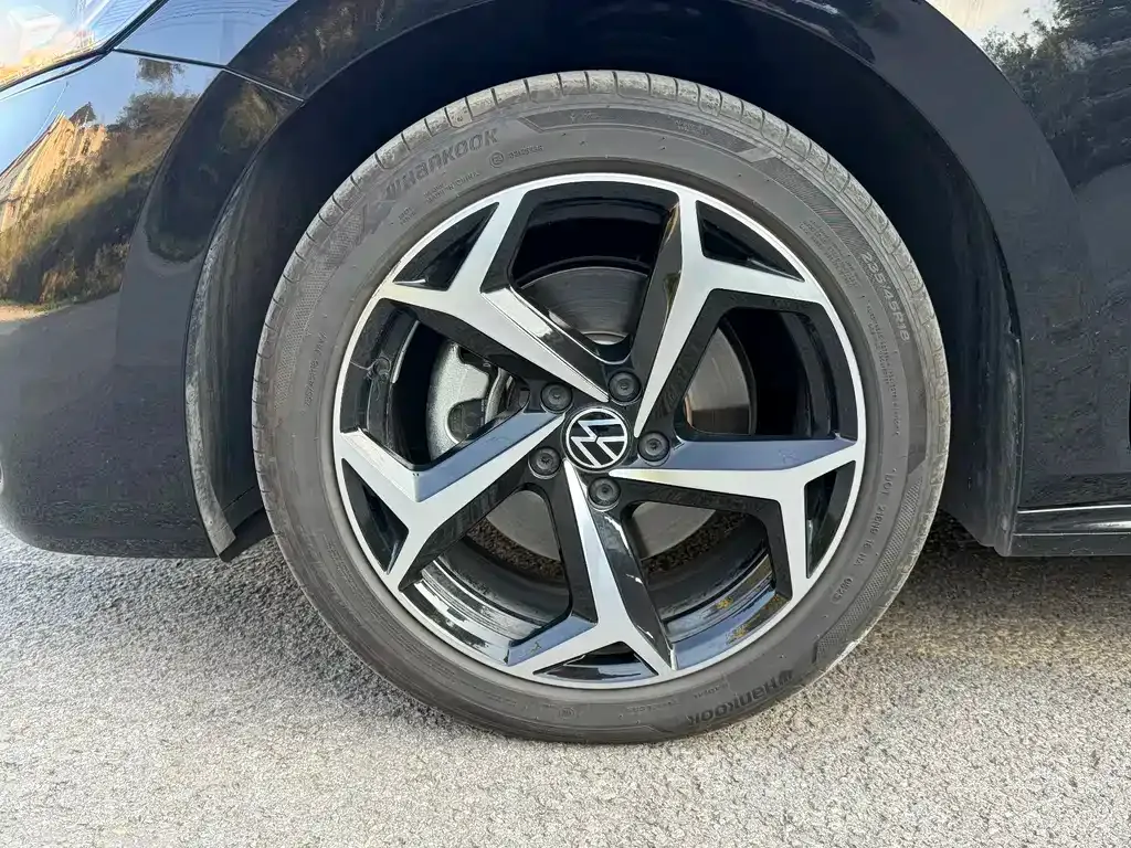 Volkswagen Passat — фото 9