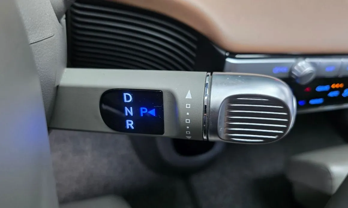 Hyundai Ioniq5 — фото 2