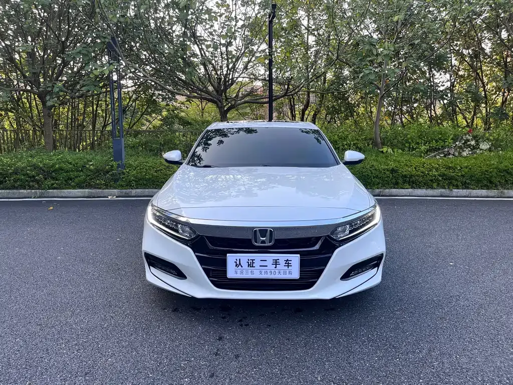 Honda Accord — фото 9