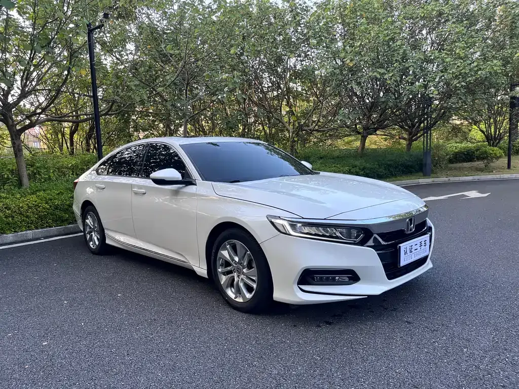 Honda Accord — фото 5