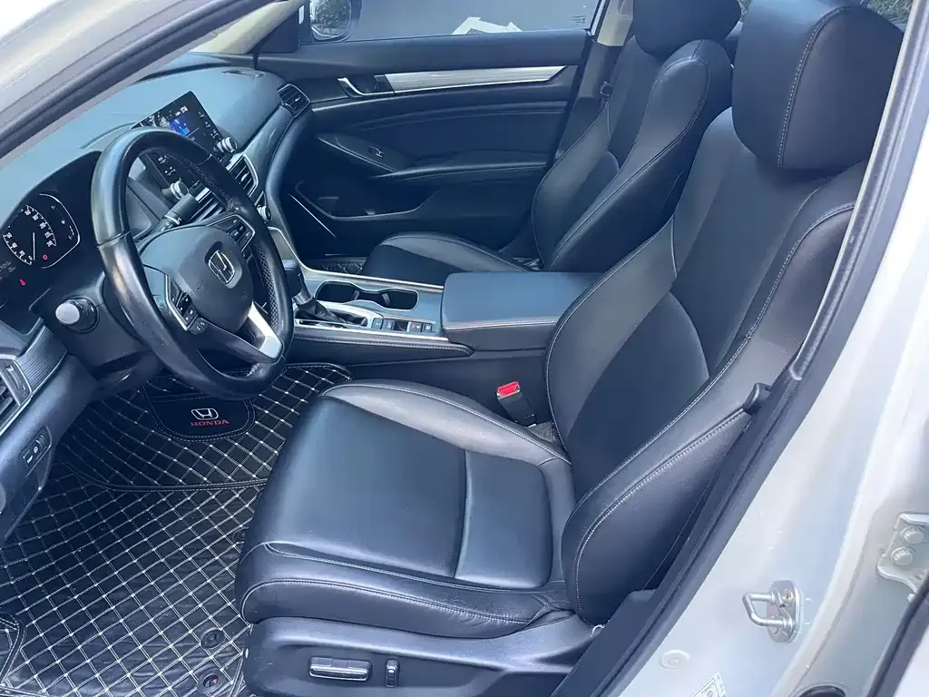 Honda Accord — фото 4