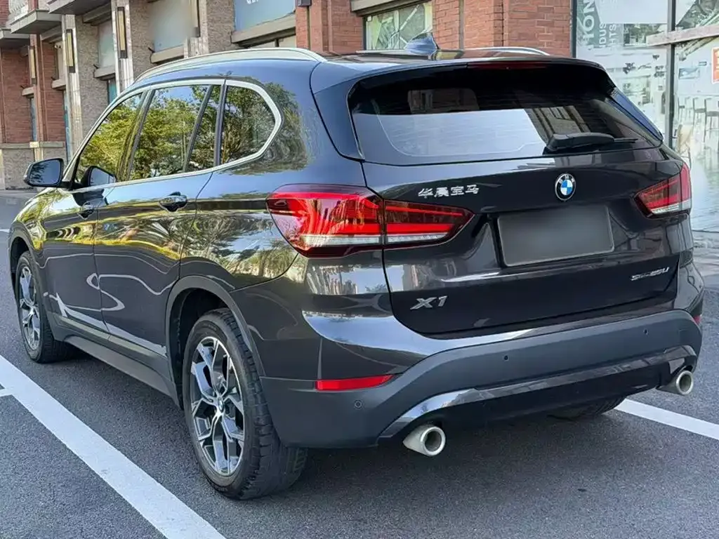 BMW X1 — фото 2