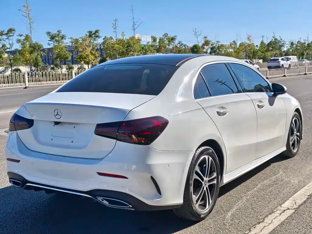 Mercedes-Benz A-Class — фото 9
