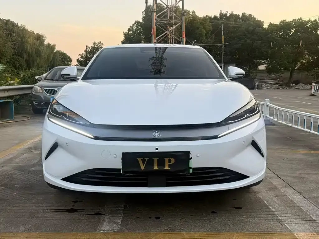 BYD Qin L — фото 6