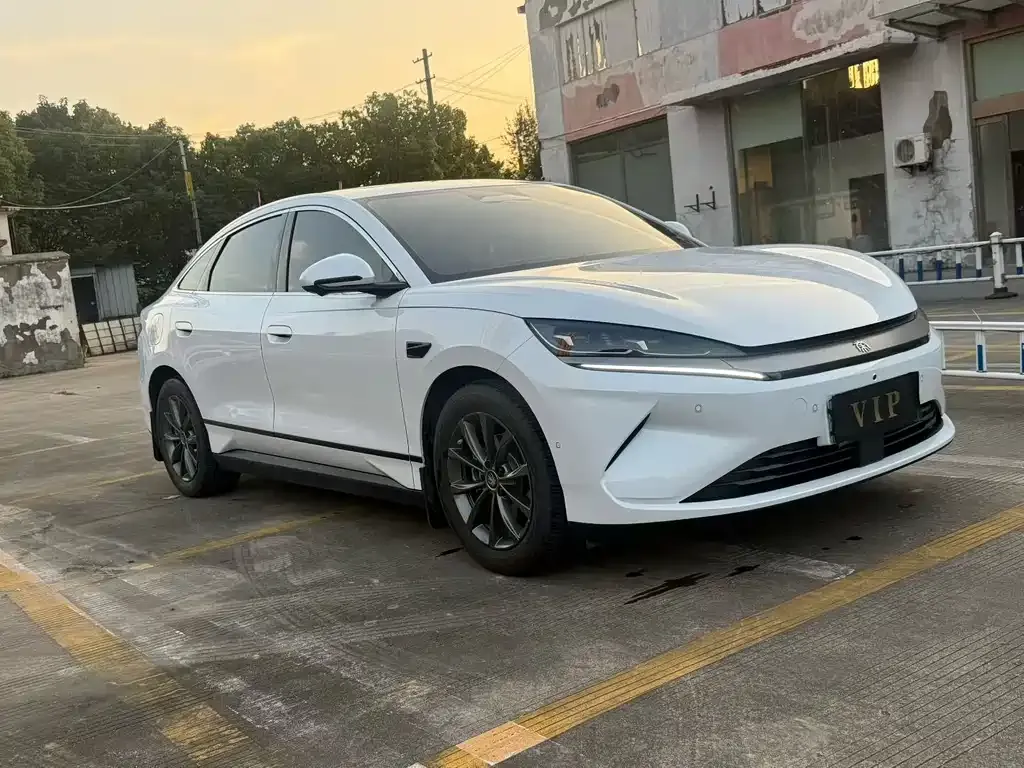 BYD Qin L — фото 3