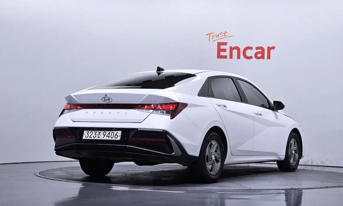 Hyundai AVANTE — фото 4