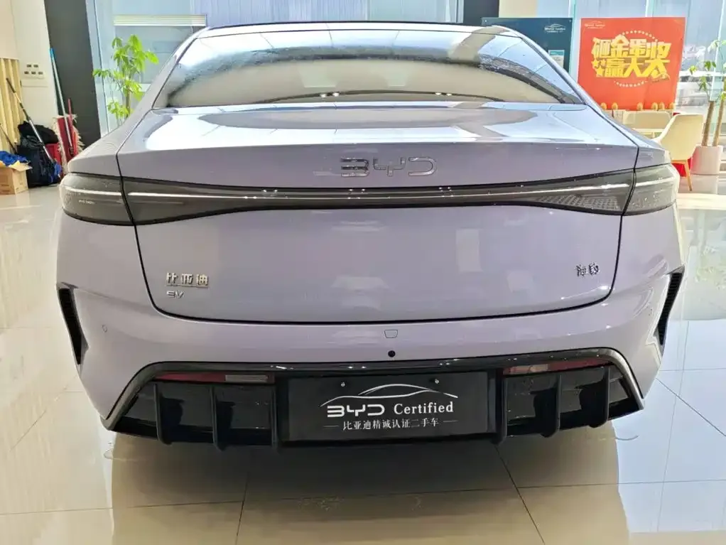 BYD Seal — фото 6