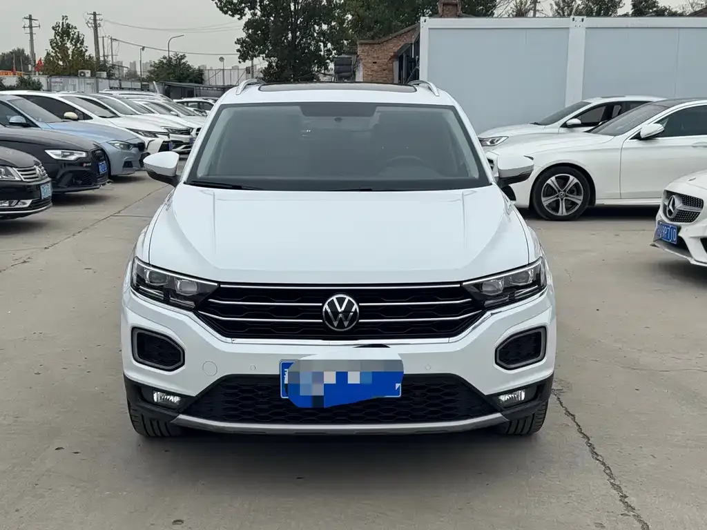 Volkswagen T-Roc — фото 7