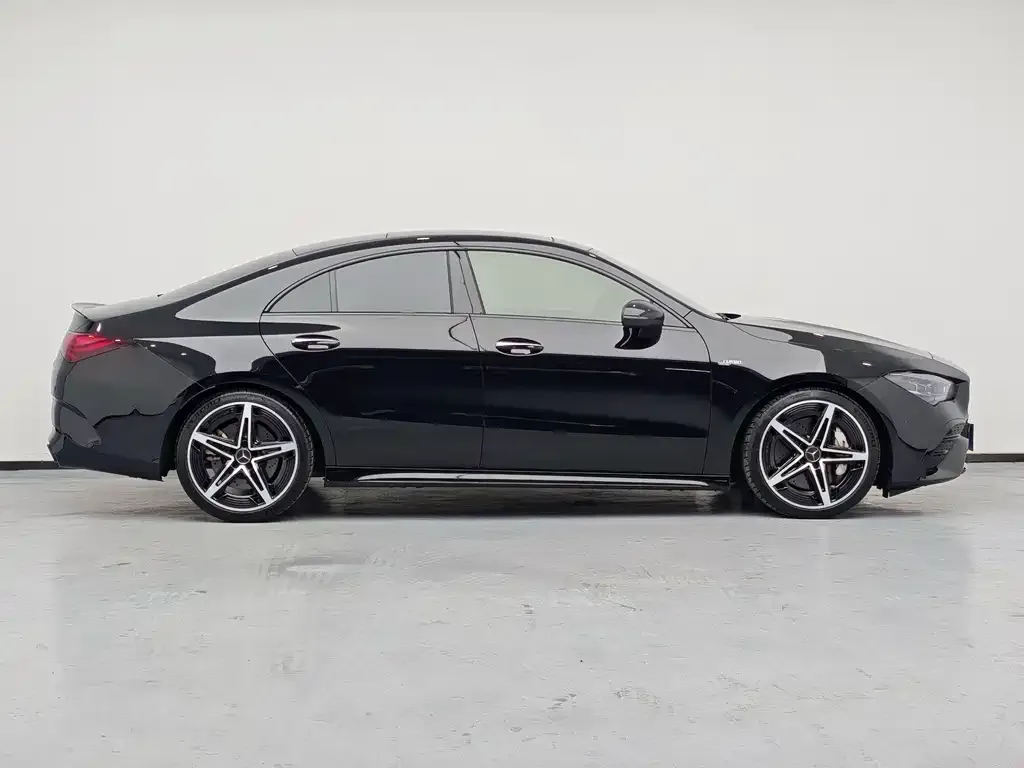 Mercedes-Benz CLA AMG — фото 10