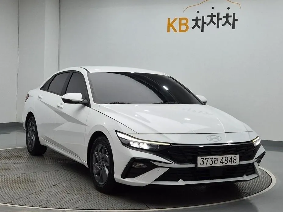 Hyundai AVANTE — фото 3