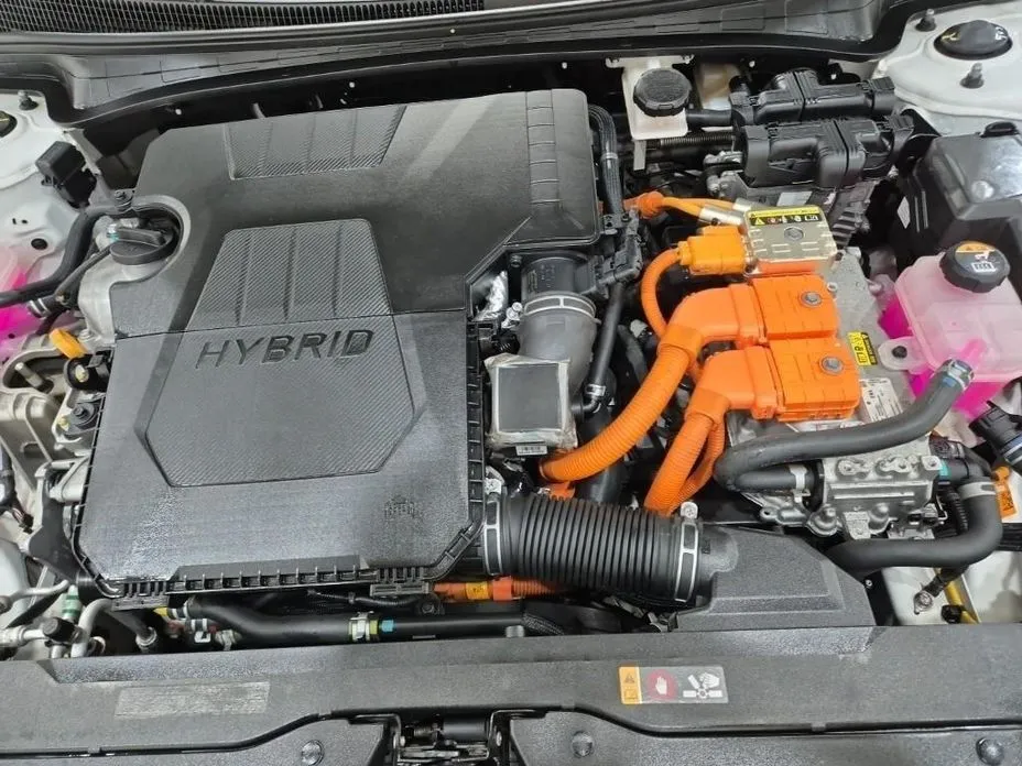 Hyundai AVANTE — фото 8