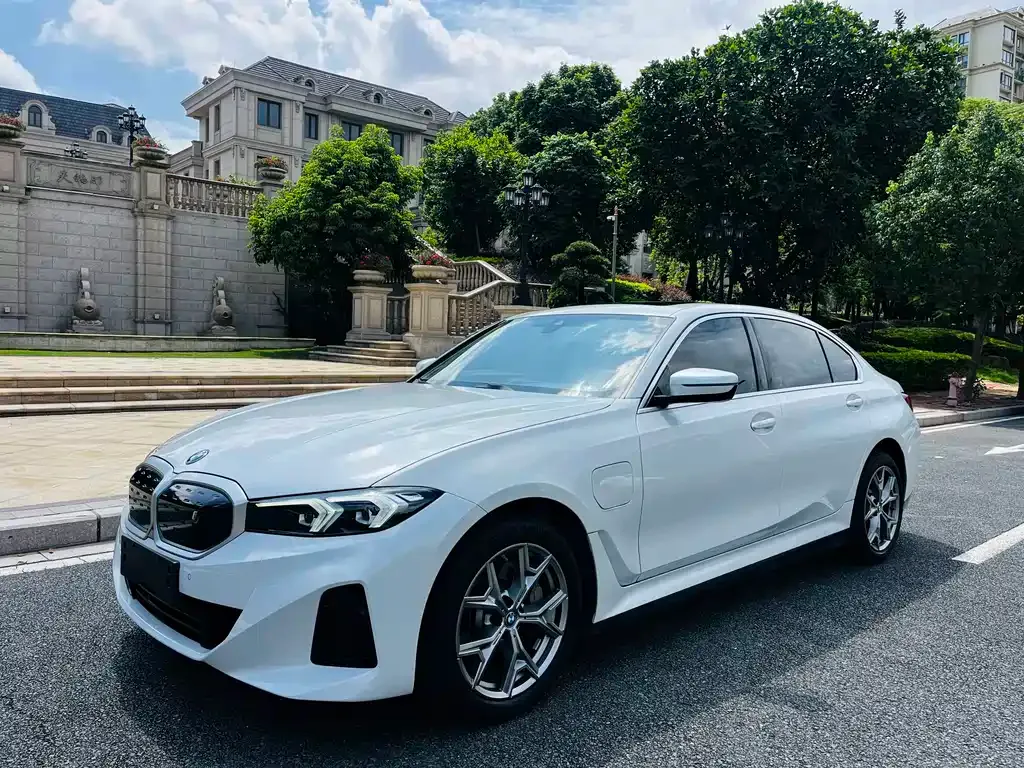 BMW i3 — фото 1