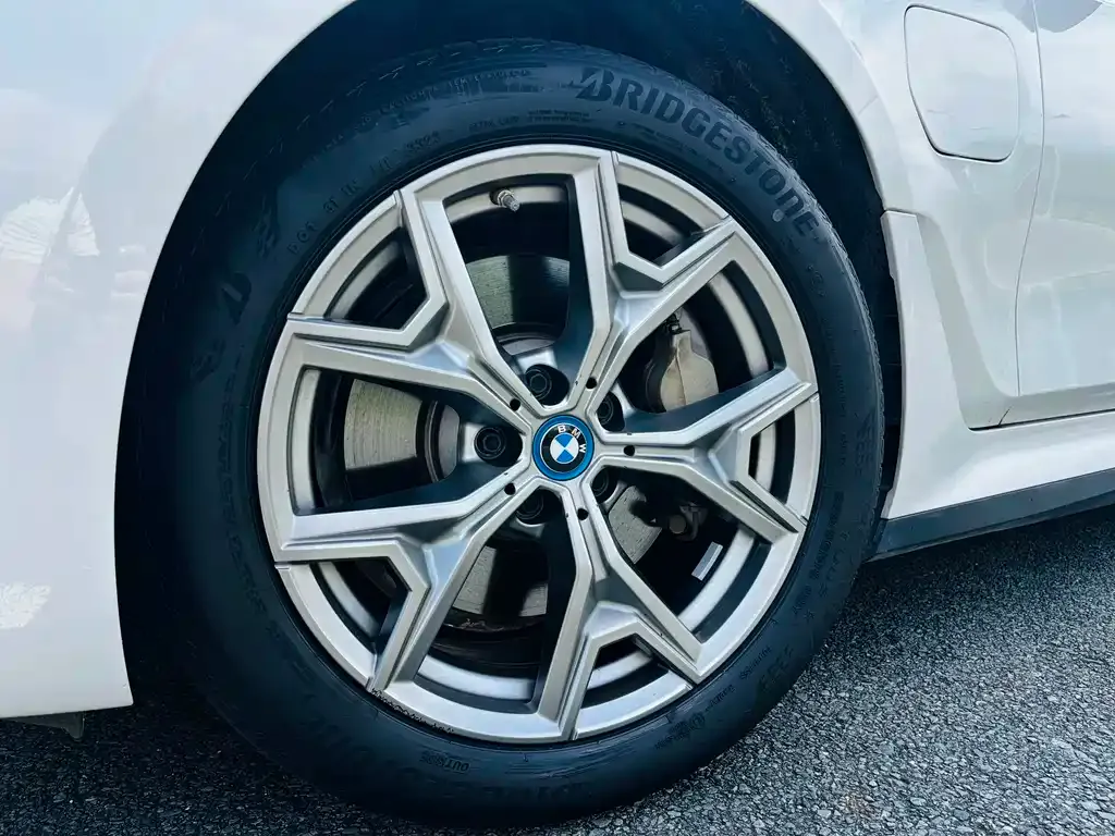 BMW i3 — фото 10