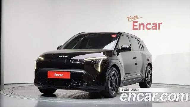 Kia EV3 — фото 1
