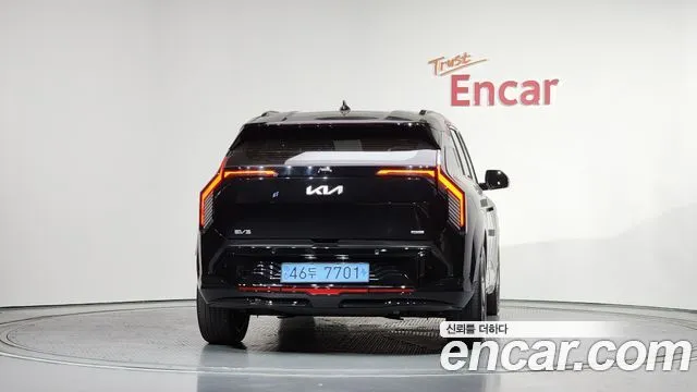 Kia EV3 — фото 2