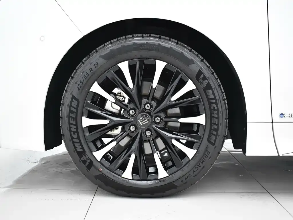 Toyota Vellfire — фото 4