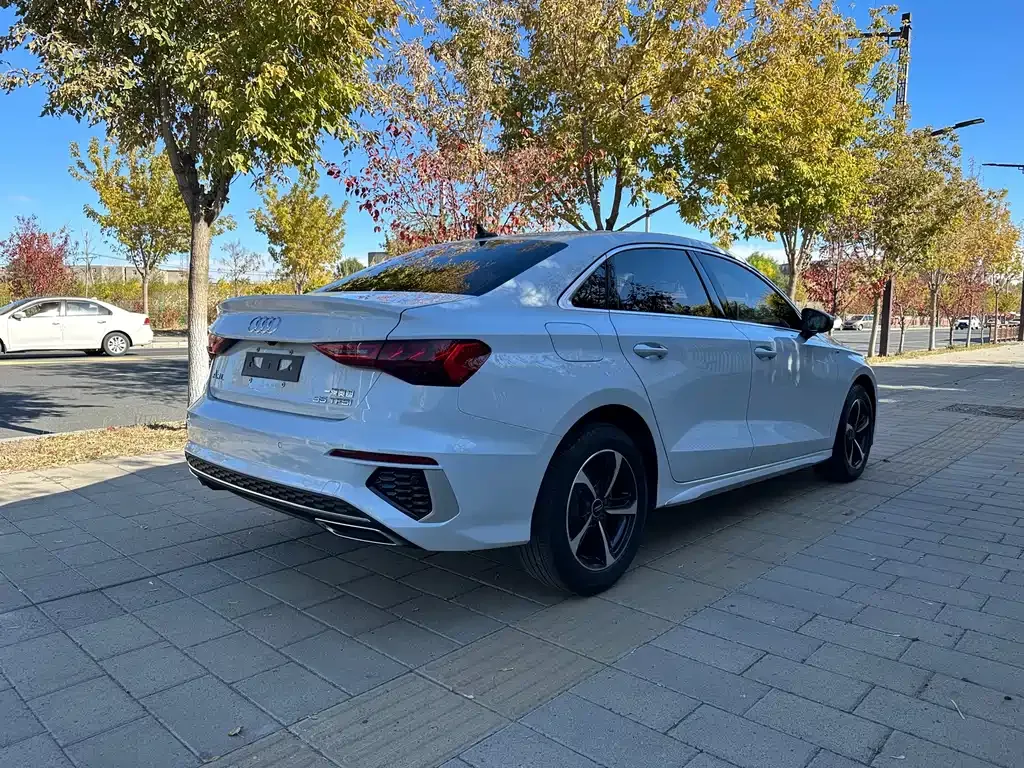 Audi A3 — фото 8