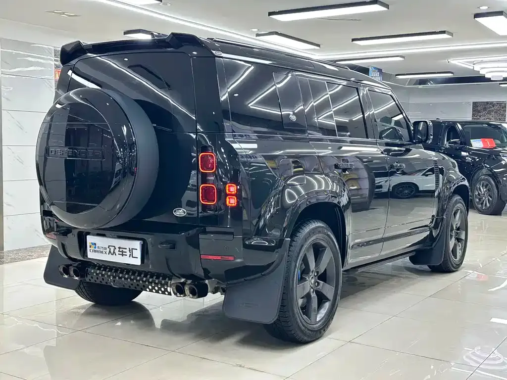 Land Rover Defender — фото 2