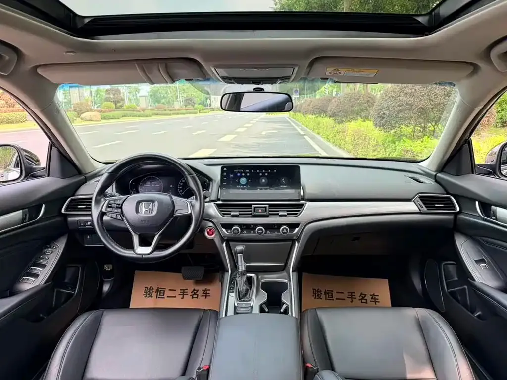 Honda Accord — фото 6