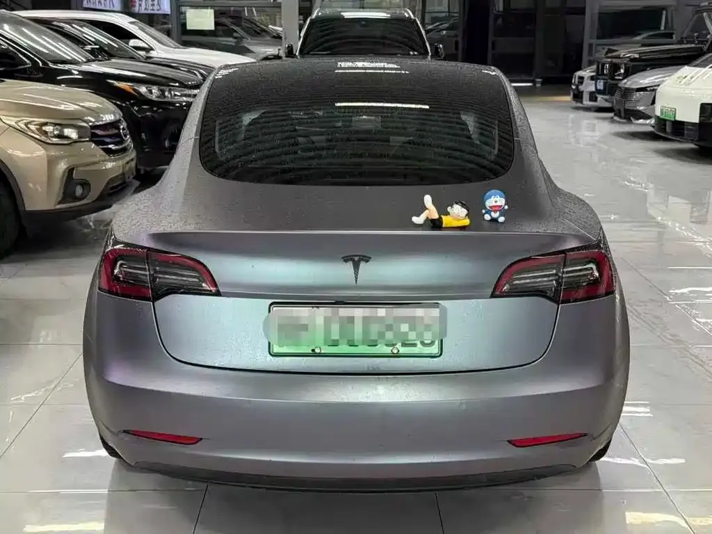 Tesla Model 3 — фото 2
