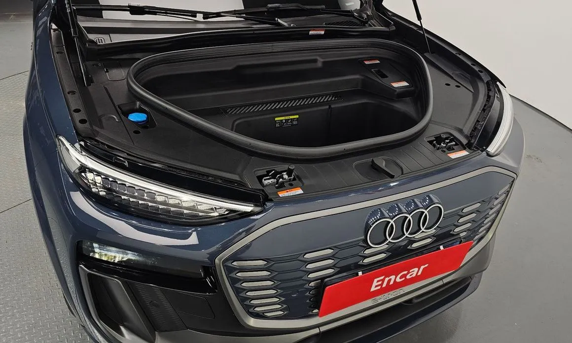 Audi Q6 e-tron — фото 10