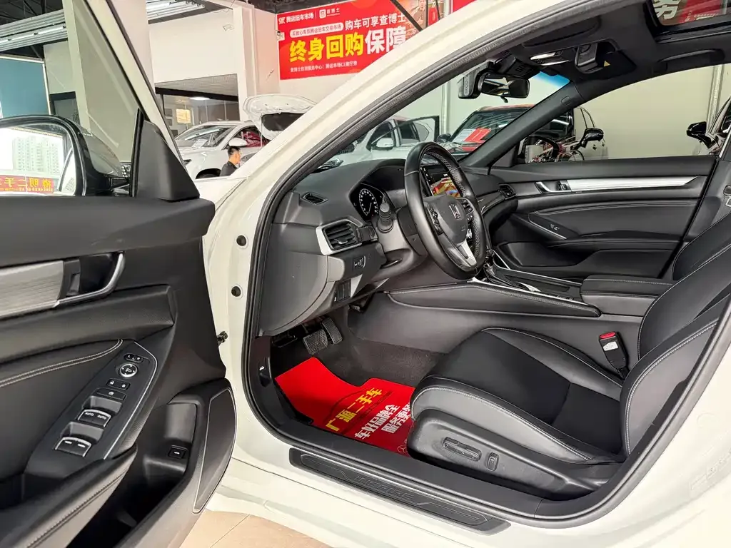 Honda Inspire — фото 10