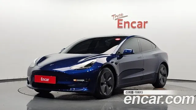 Tesla Model 3 — фото 1