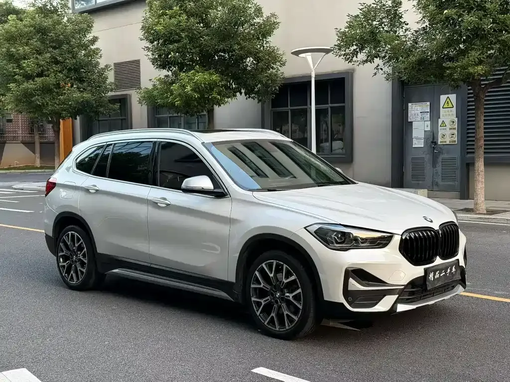 BMW X1 — фото 6