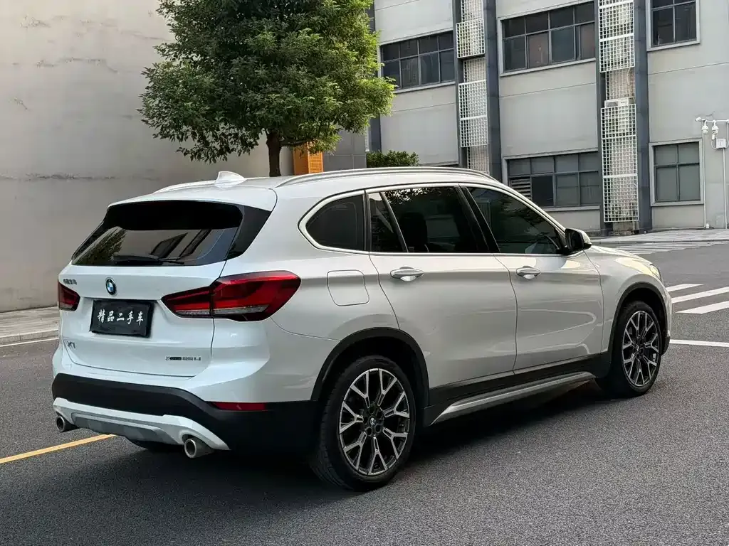 BMW X1 — фото 3