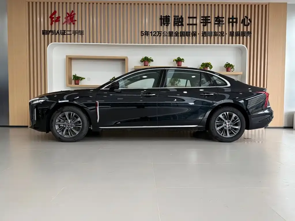 Hongqi H5 — фото 8