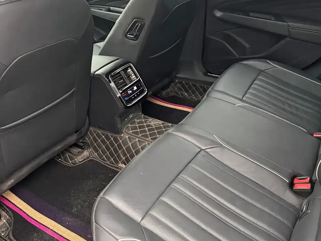 Volkswagen Passat — фото 2