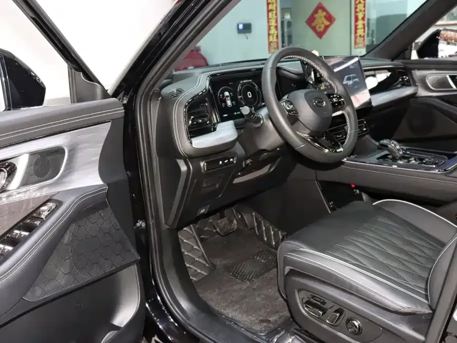 GAC Motor Trumpchi GS8 — фото 8