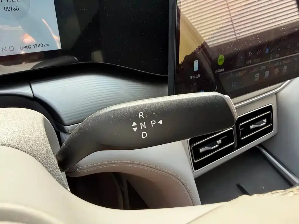 BYD Song Ultra — фото 4