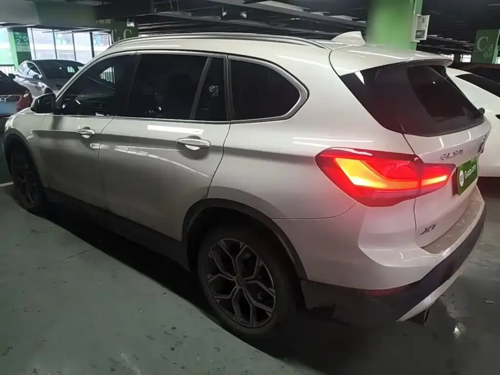 BMW X1 — фото 6