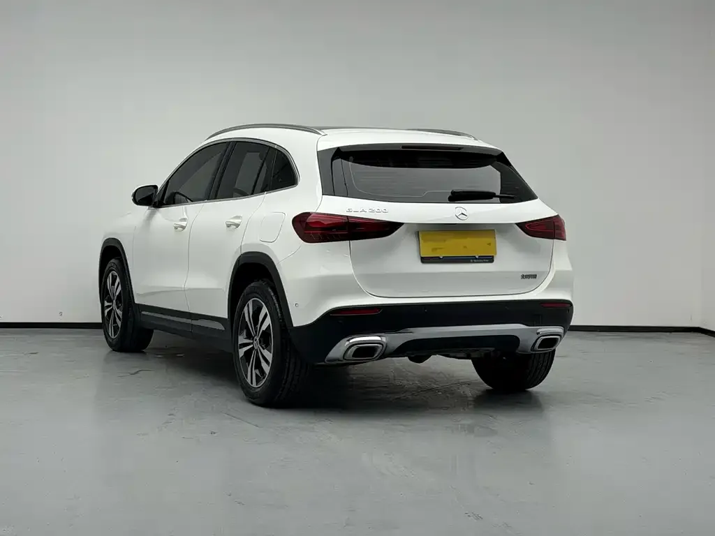 Mercedes-Benz GLA — фото 10