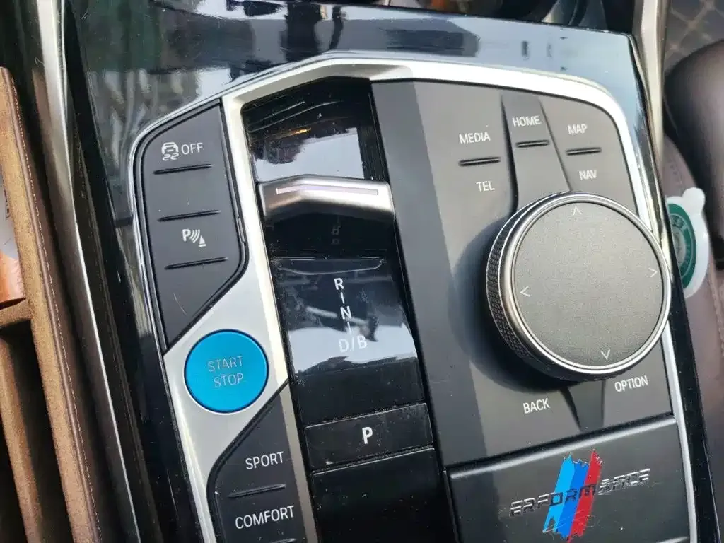 BMW i3 — фото 9