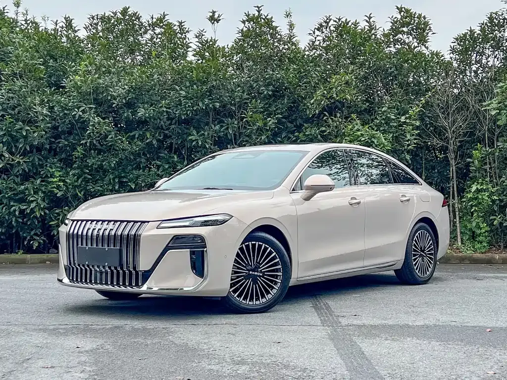 Roewe M7 DMH — фото 1