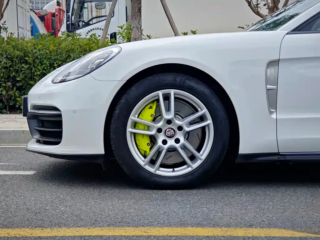 Porsche Panamera Hybrid — фото 6
