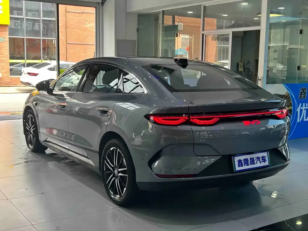 BYD Qin L — фото 9