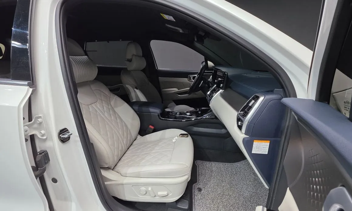 Kia Sorento — фото 8