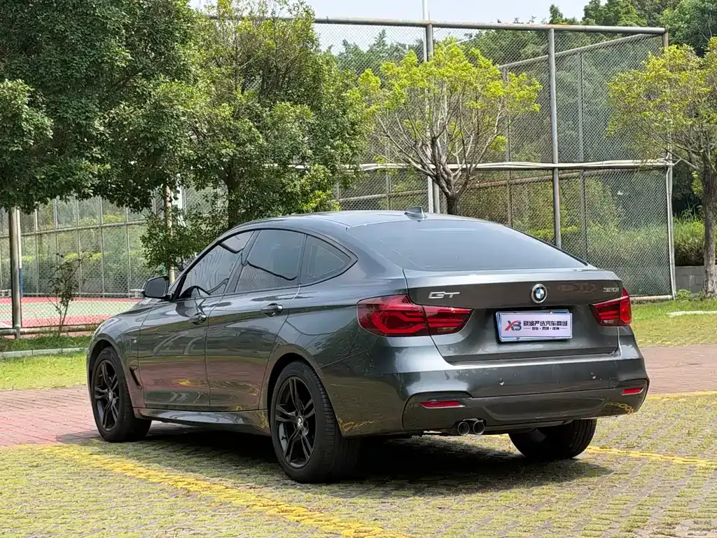 BMW 3 Series GT — фото 10