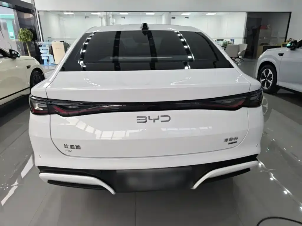 BYD Seal 06 — фото 9