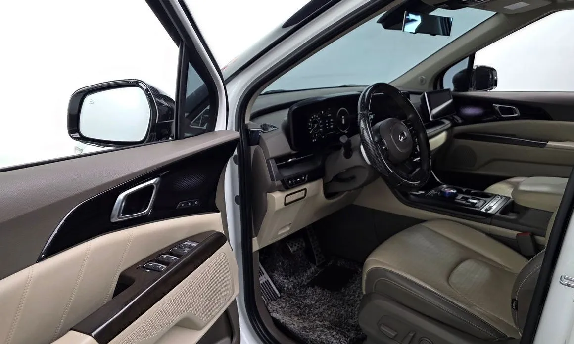 Kia Carnival — фото 10