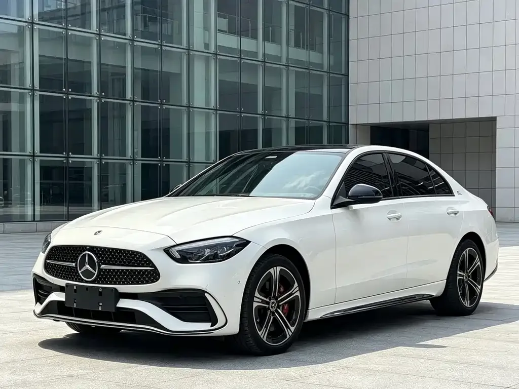 Mercedes-Benz C-Class — фото 1